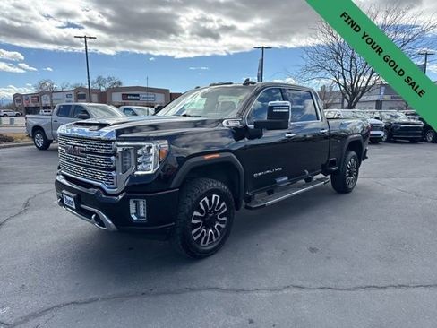 Used 2022 GMC Sierra 3500 Denali w/ Denali Ultimate Package image 3