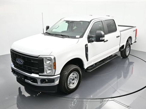 New 2026 Ford F250 XL w/ XL Chrome Package AWD/4WD image 9