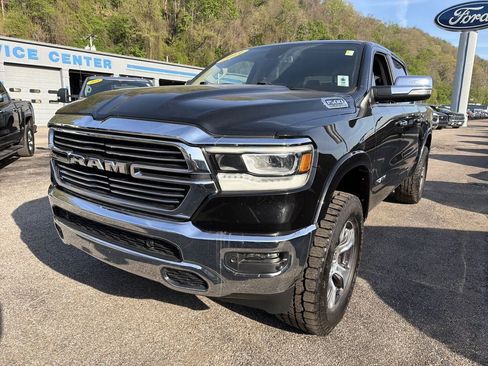 Used 2019 RAM 1500 Laramie AWD/4WD image 10