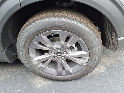 New 2026 Ford Explorer Active w/ Active Comfort Package AWD/4WD image 6