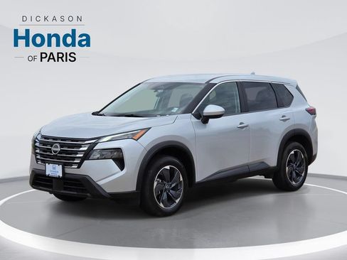 Used 2025 Nissan Rogue SV FWD image 1