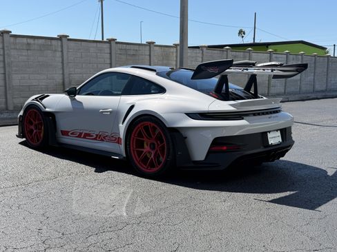 Certified 2025 Porsche 911 GT3 RS image 3