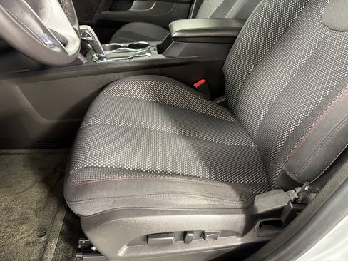 Used 2015 Chevrolet Equinox LT w/ Driver Convenience Package AWD/4WD image 12