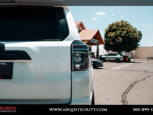 Used 2019 Toyota 4Runner Limited AWD/4WD image 13