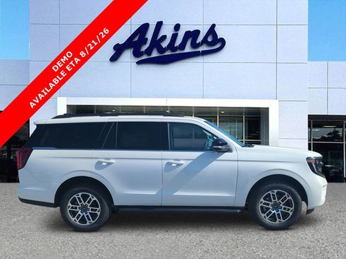 New 2026 Ford Expedition Active AWD/4WD image 1