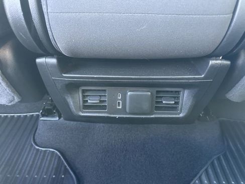 Used 2023 Chevrolet Silverado 1500 LT image 25