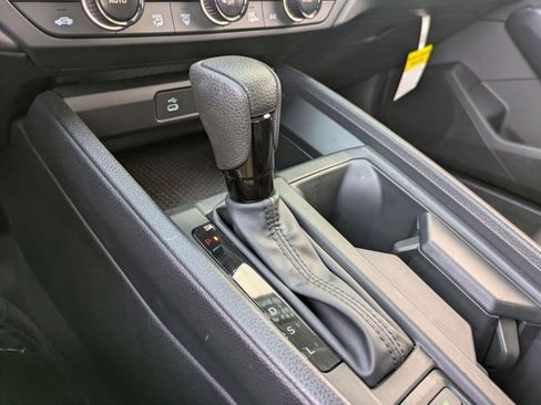 Certified 2025 Honda Accord SE image 11