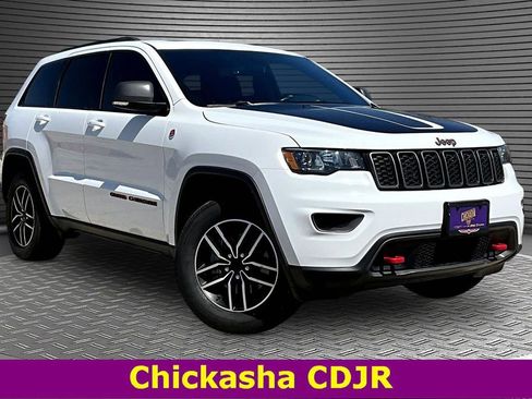 Used 2020 Jeep Grand Cherokee Trailhawk image 3
