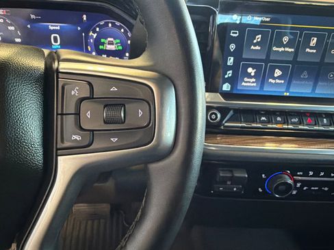 Used 2024 Chevrolet Silverado 1500 LT w/ Z71 Off-Road Package AWD/4WD image 20