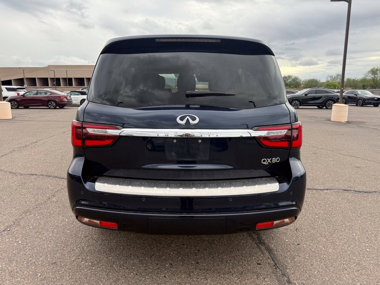 Used 2018 INFINITI QX80 4WD w/ Driver Assistance Package image 6