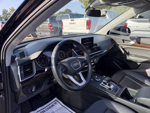 Used 2020 Audi Q5 2.0T Premium w/ Convenience Package AWD/4WD image 6