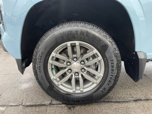 Used 2025 Chevrolet Colorado LT image 32