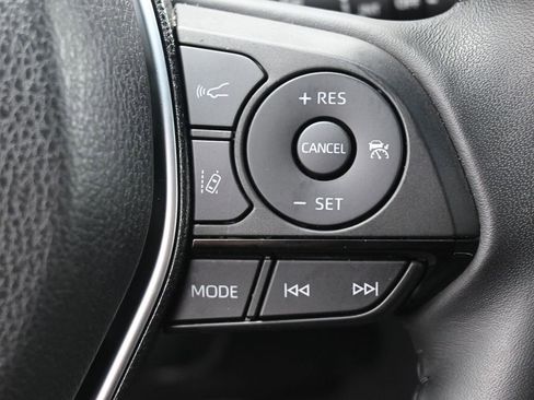 Certified 2024 Toyota Venza Nightshade image 21