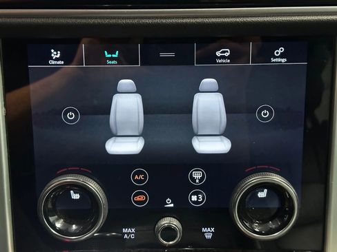 Used 2019 Land Rover Range Rover image 40