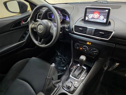 Used 2015 MAZDA MAZDA3 i Sport image 10