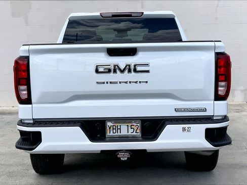 Used 2025 GMC Sierra 1500 Elevation image 6