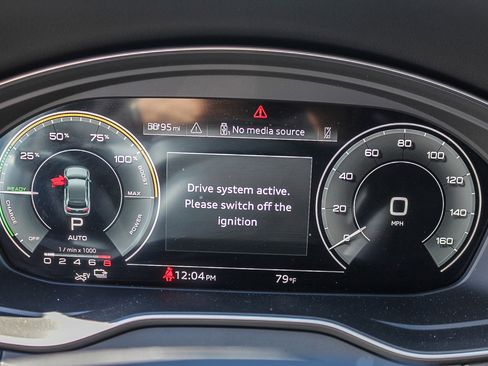 Used 2021 Audi Q5 e Premium w/ Convenience Package image 23