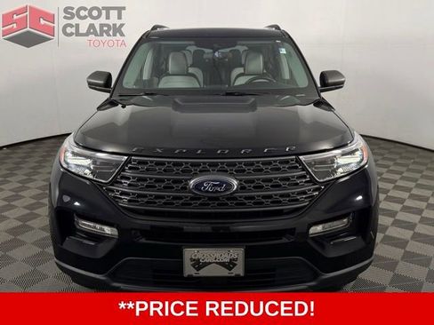 Used 2021 Ford Explorer XLT w/ Equipment Group 202A AWD/4WD image 2