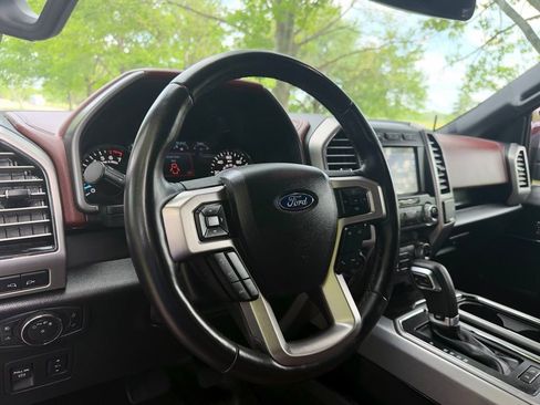 Used 2019 Ford F150 Platinum w/ Equipment Group 701A Luxury AWD/4WD image 20