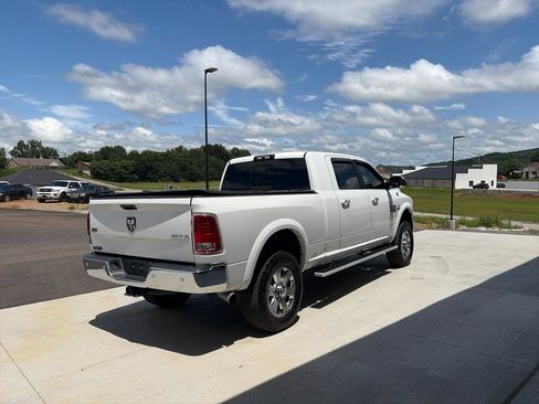 Used 2018 RAM 3500 Laramie w/ Convenience Group AWD/4WD image 5