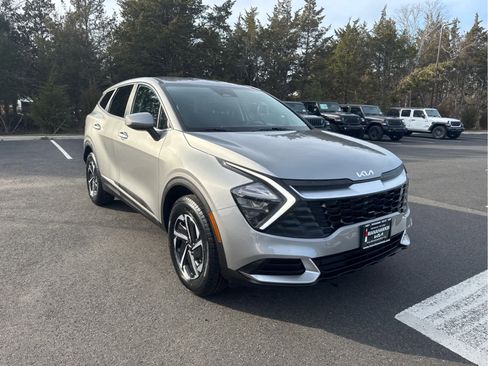 Certified 2023 Kia Sportage LX image 1
