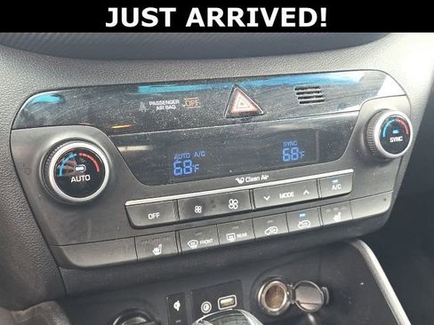Used 2019 Hyundai Tucson Sport w/ Cargo Package AWD/4WD image 18