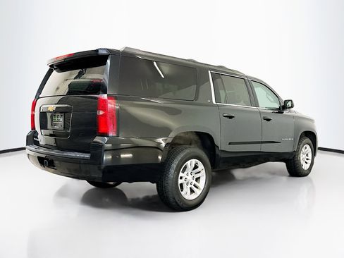 Used 2019 Chevrolet Suburban LT image 9