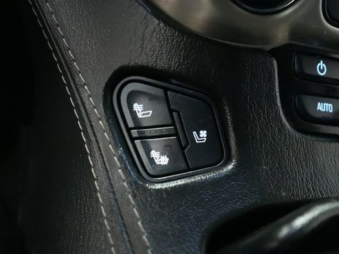 Used 2018 GMC Yukon Denali AWD/4WD image 42