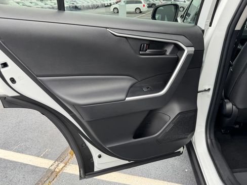 Used 2023 Toyota RAV4 LE FWD image 16