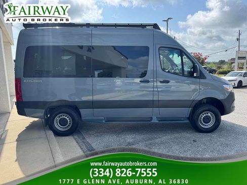 Used 2022 Mercedes-Benz Sprinter 2500 image 5