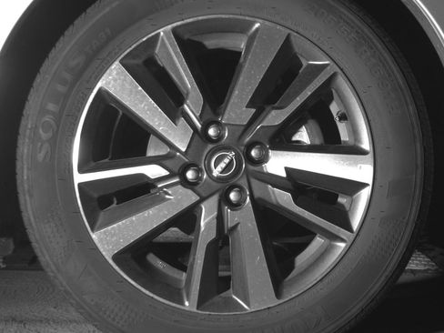 Used 2025 Nissan Versa SV image 13