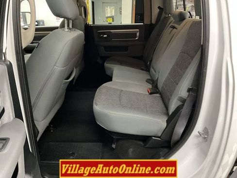 Used 2017 RAM 1500 Classic SLT w/ SLT Plus D←cor Group image 29