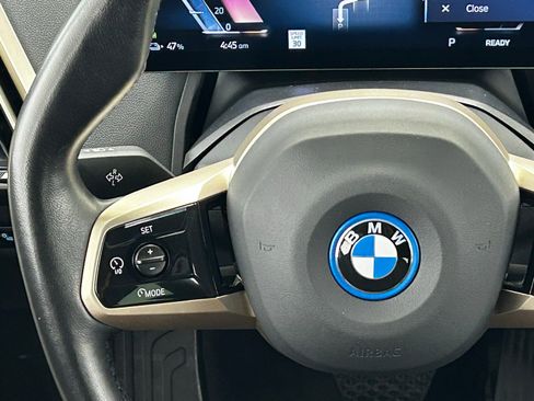Used 2023 BMW iX xDrive50 w/ Premium Package AWD/4WD image 11
