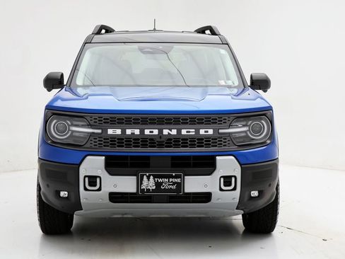 Used 2025 Ford Bronco Sport Badlands image 6