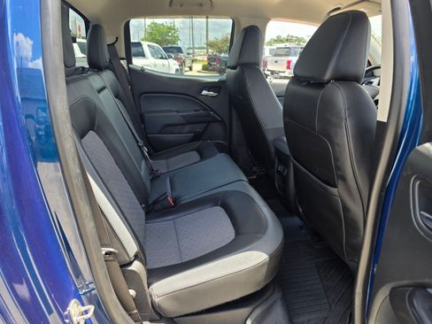 Used 2019 Chevrolet Colorado Z71 AWD/4WD image 13