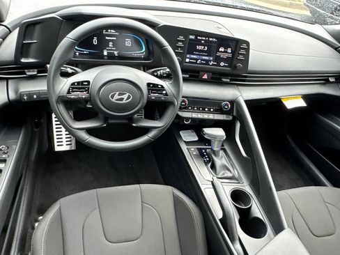 New 2026 Hyundai Elantra Sport FWD image 14