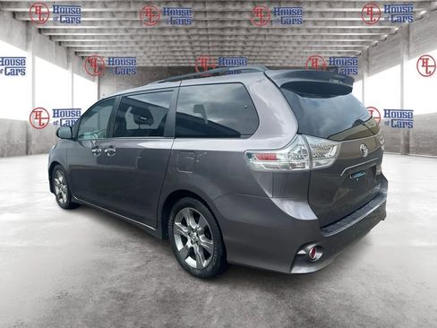 Used 2014 Toyota Sienna SE image 7