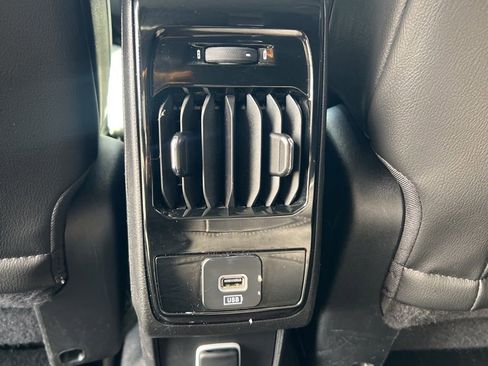 Used 2022 Jeep Compass Latitude w/ Sun and Sound Group image 21