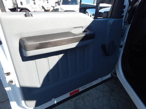 Used 2015 Ford F350 XL image 16