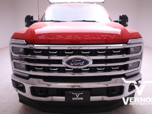 New 2026 Ford F250 Lariat w/ Lariat Premium Package image 8