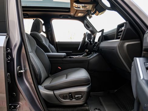 Used 2025 Lexus GX 550 w/ Accessory Package (Z1) image 44