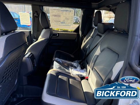 New 2025 Ford Bronco Big Bend w/ Black Diamond Package AWD/4WD image 19