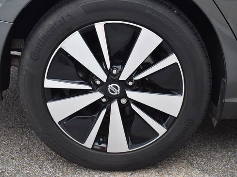 Used 2022 Nissan Altima 2.5 SV FWD image 10