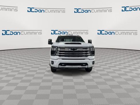 Used 2024 Chevrolet Silverado 3500 High Country w/ High Country Premium Package AWD/4WD image 3