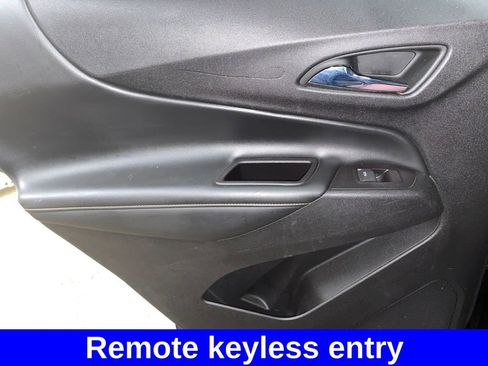 Used 2018 Chevrolet Equinox Premier image 17