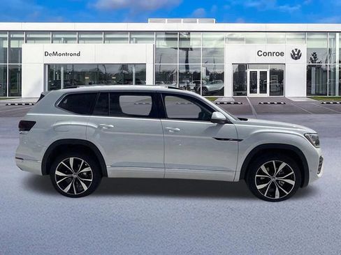 Used 2025 Volkswagen Atlas SEL Premium R-Line AWD/4WD image 3