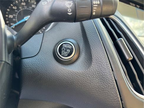 Used 2018 Ford Focus Titanium image 25