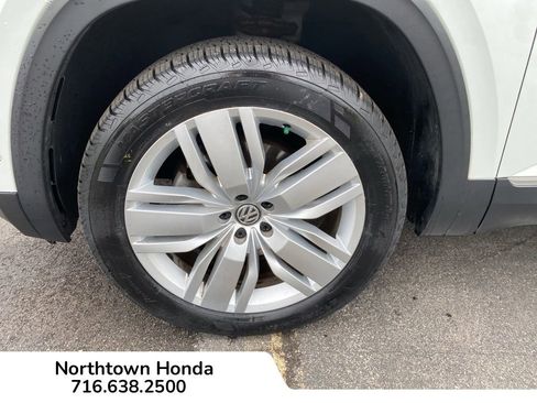 Used 2018 Volkswagen Atlas SEL Premium AWD/4WD image 17