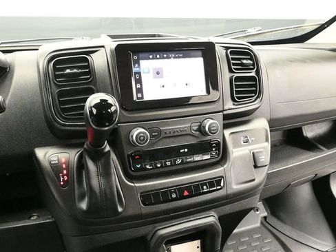 Used 2025 RAM ProMaster 2500 w/ Convenience Group FWD image 15