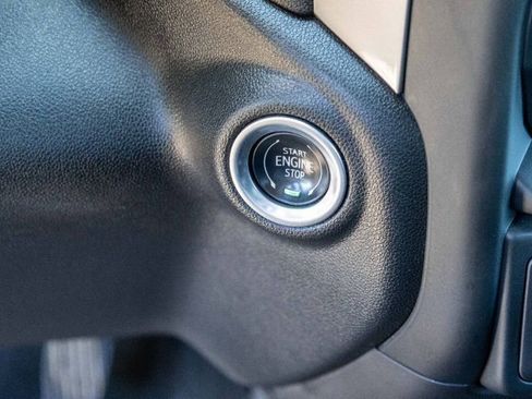 Used 2022 Chevrolet Silverado 1500 Custom image 39